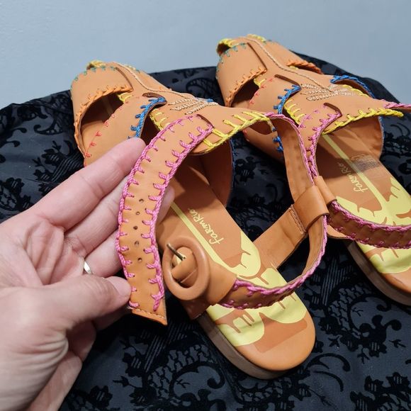 Farm Rio Caramel Palm Tree Strap Sandals NWOT Women's US 9 Bohemian Leather - Picture 9 of 14